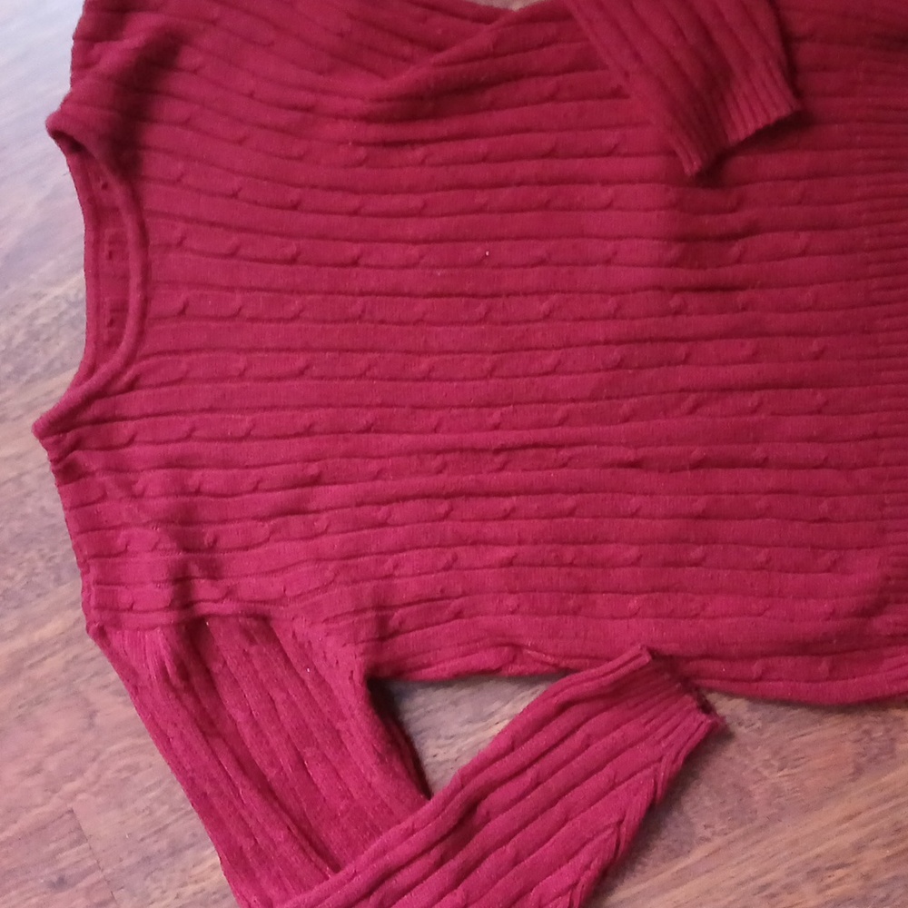 Sweater‎ - Picture 2 of 5